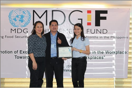 Receiving an Award for an Excellent Work Environment